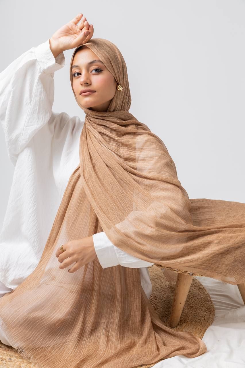 طرحة سادة ناعمة – خفيفة ومريحة للمناسبات واليوم اليومي