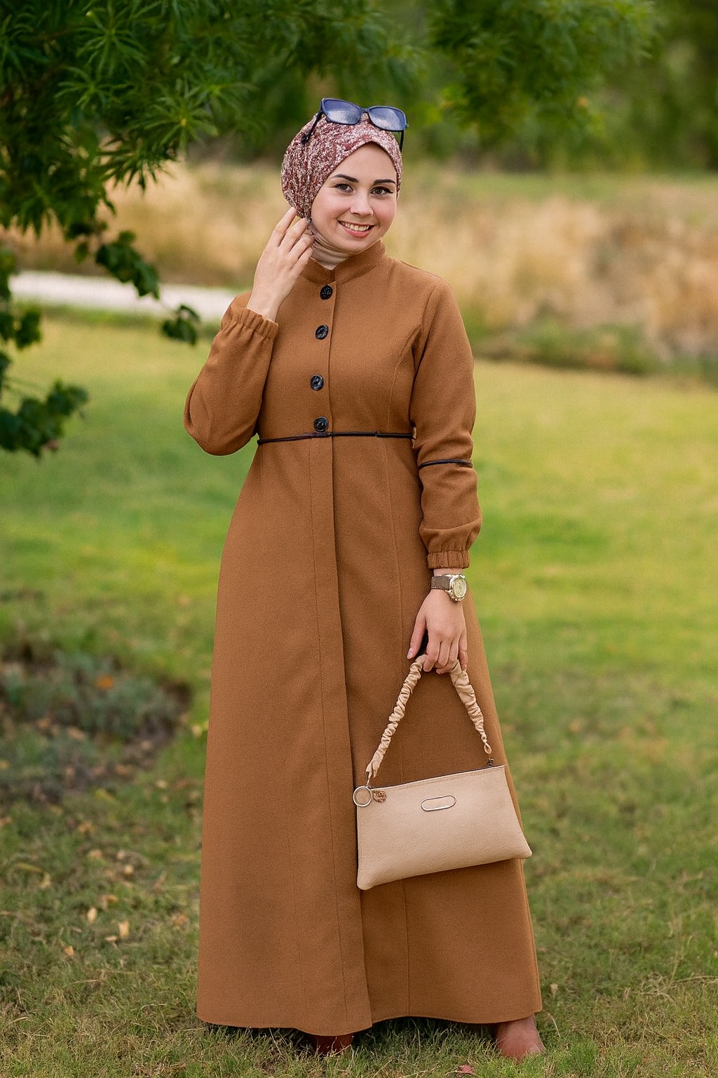 كوت طويل أنيق للمحجبات