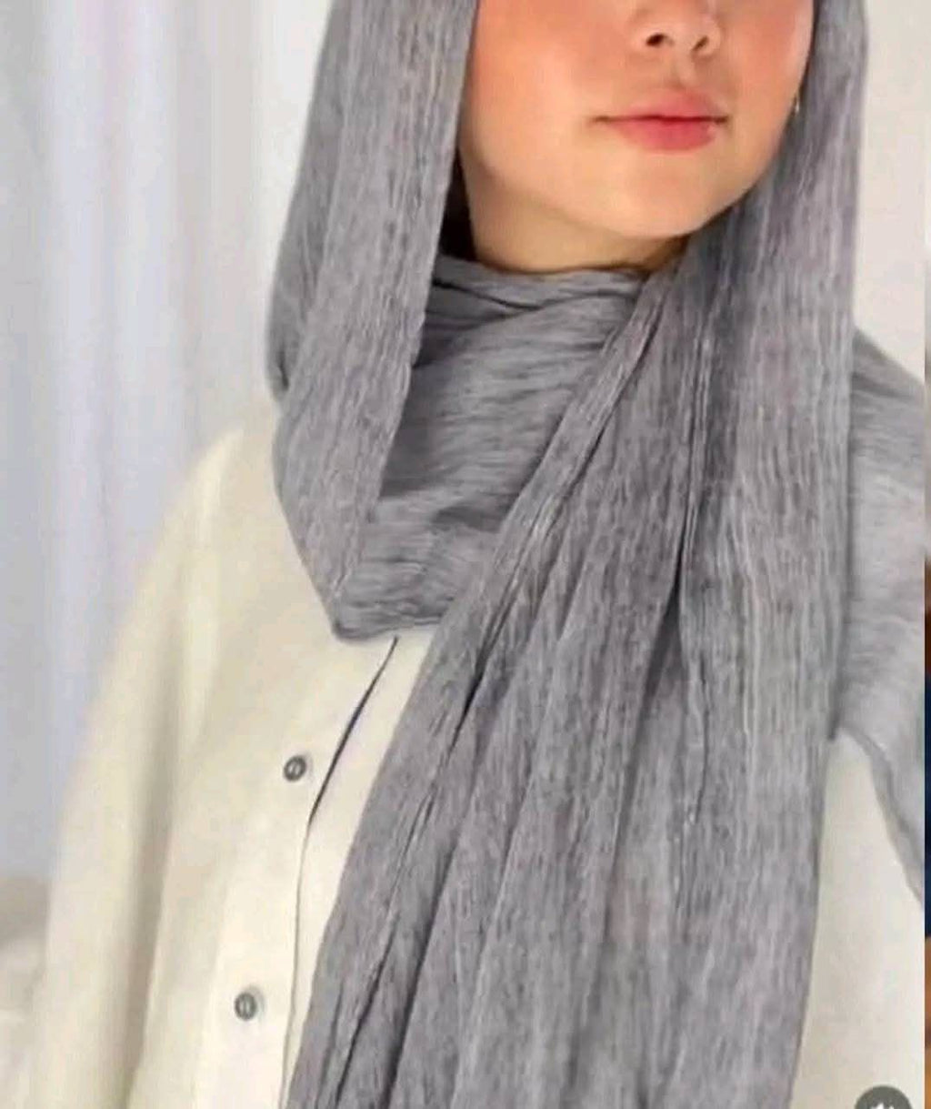 طرحة سادة ناعمة – خفيفة ومريحة للمناسبات واليوم اليومي